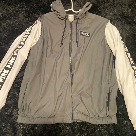 PINK windbreaker - Picture 1 of 2